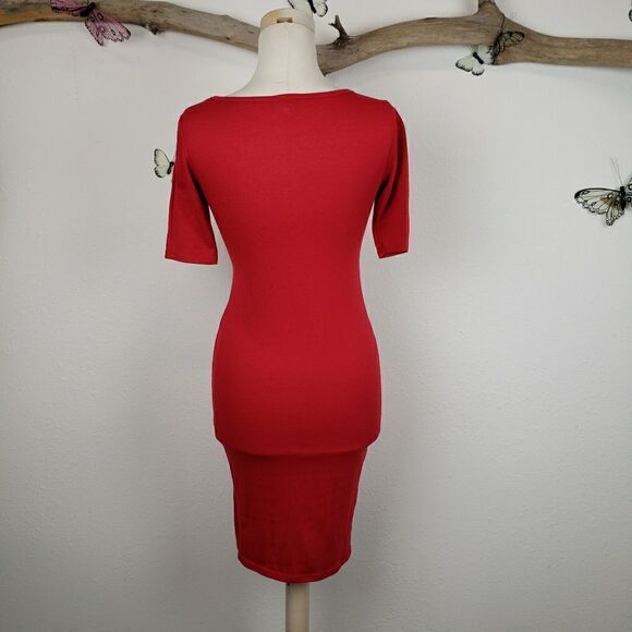 Lularoe Julia red with tiny gold flecks - Picture 4 of 6